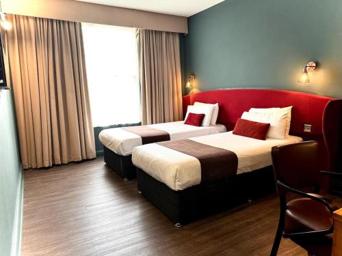 Newcastle-upon-Tyne Apartment | HNFC Stays - Luxury TWINs