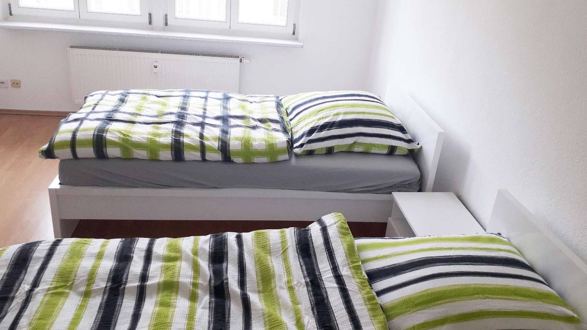 Jena-Zentrum Apartment | HÖ01 large apartment with dryer and washing machine