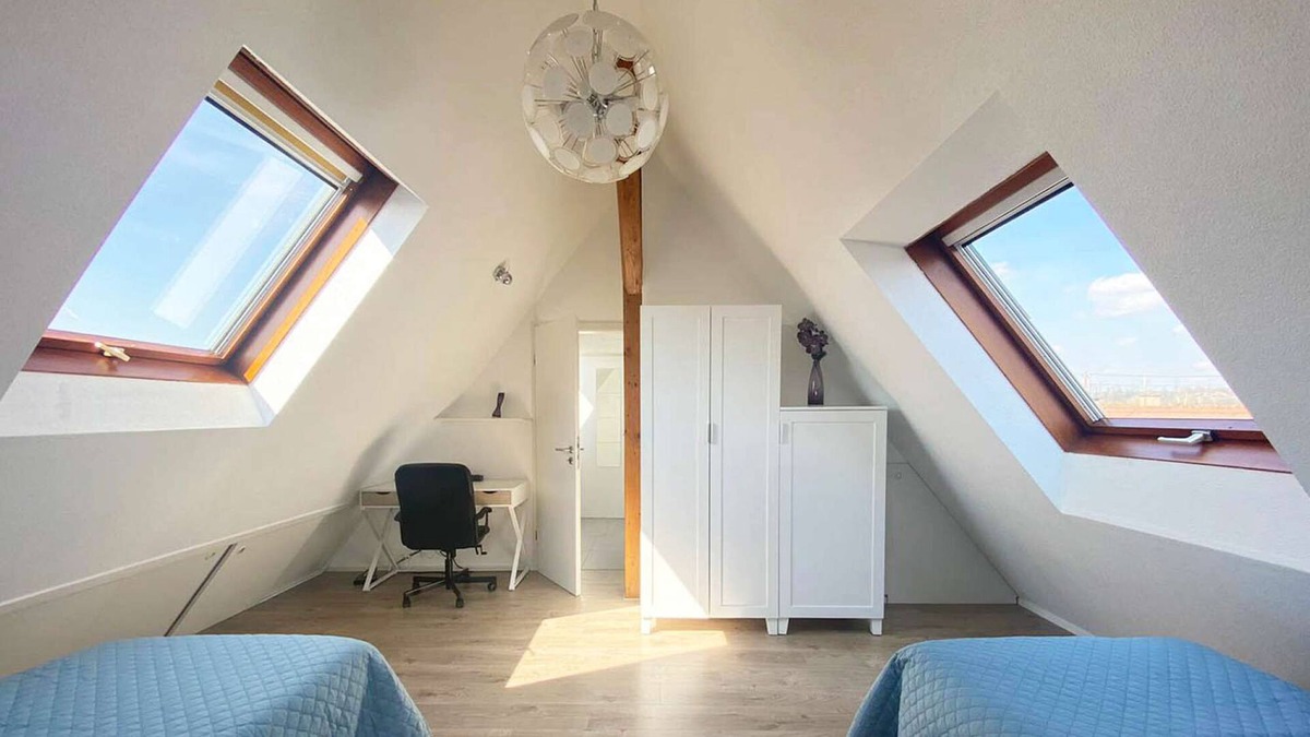 Wendlingen am Neckar Apartment | HÖ01 large apartment with dryer and washing machine