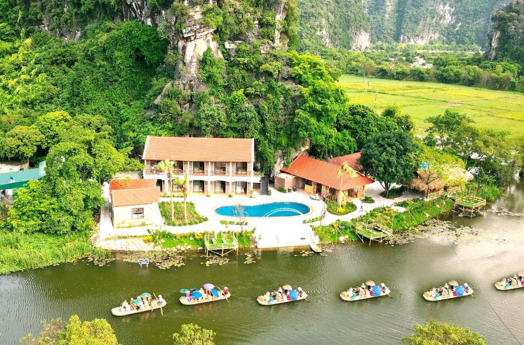 Hoa Lu Hotel | HoangLong Riverside Homestay