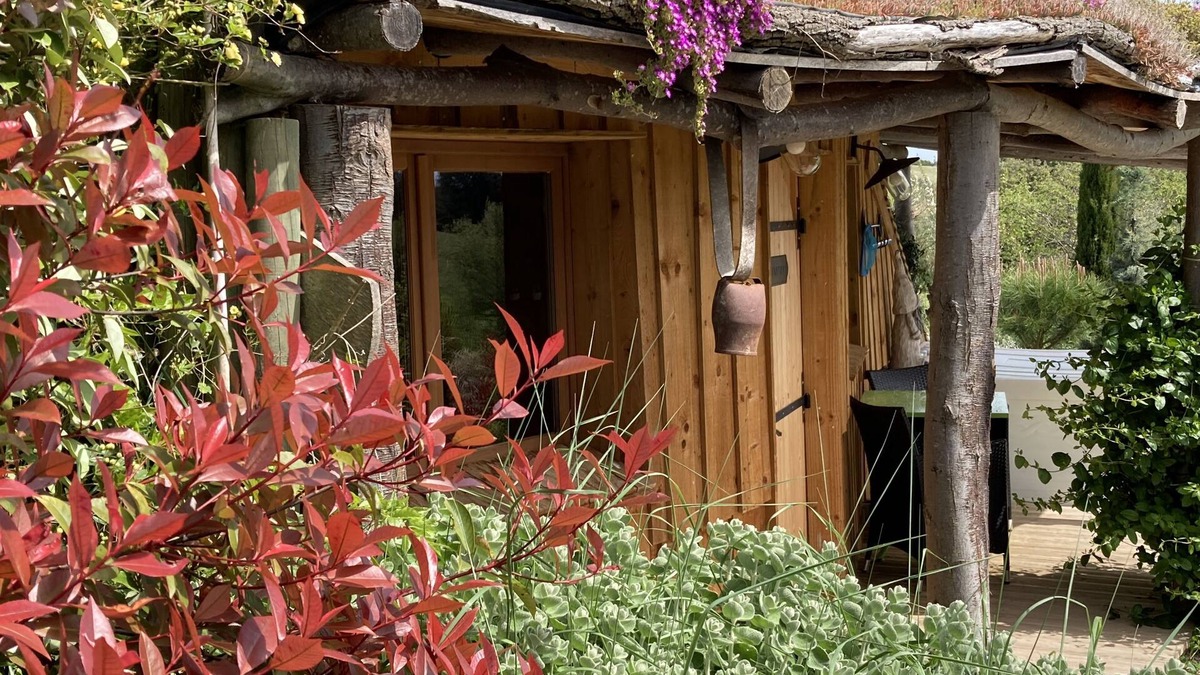 Villarzel-du-Razes Cabin | Hobbit house with private spa and swimming pool, unusual & nature near Carcassonne