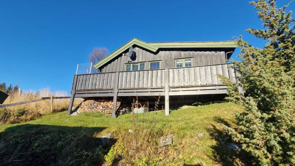 Nes Cabin | Høgbu - Cozy Cabin with a spectacular View