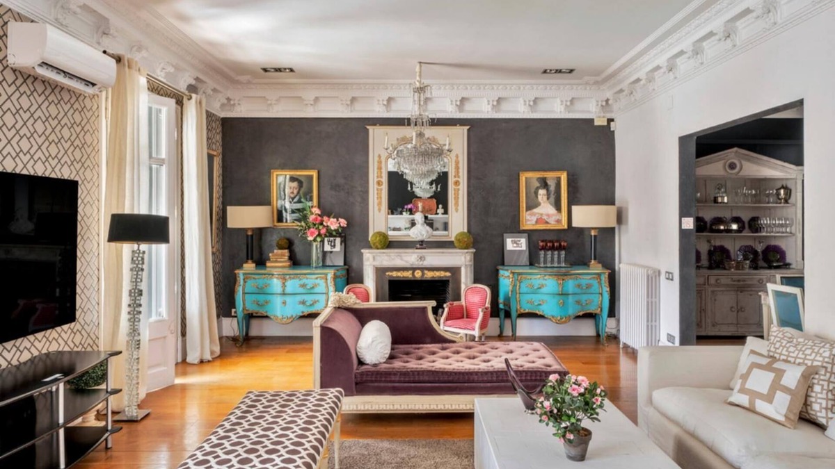 Dreta de l'Eixample Apartment | HoHomes - Luxury Palacete