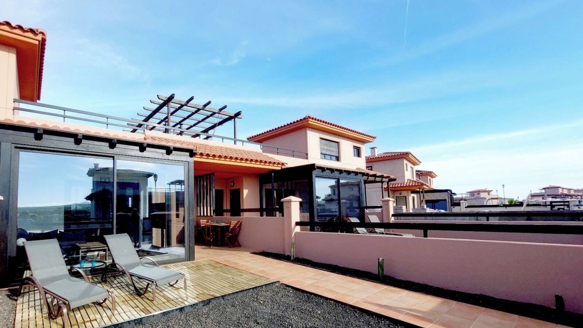 La Oliva House | Hola~ola House
