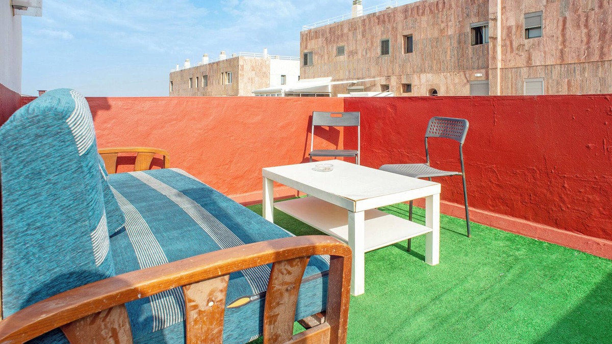 Las Palmas de Gran Canaria Apartment | Holiday Home "Las Canteras 128 Piso 1" close to the Beach with Terrace & Wi-Fi