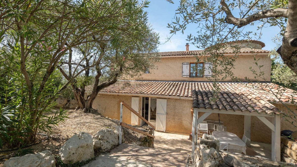 Saint-Sauveur-de-Cruzieres House | Holiday Home 'Gîte 2 - Les Oliviers' with Wi-Fi