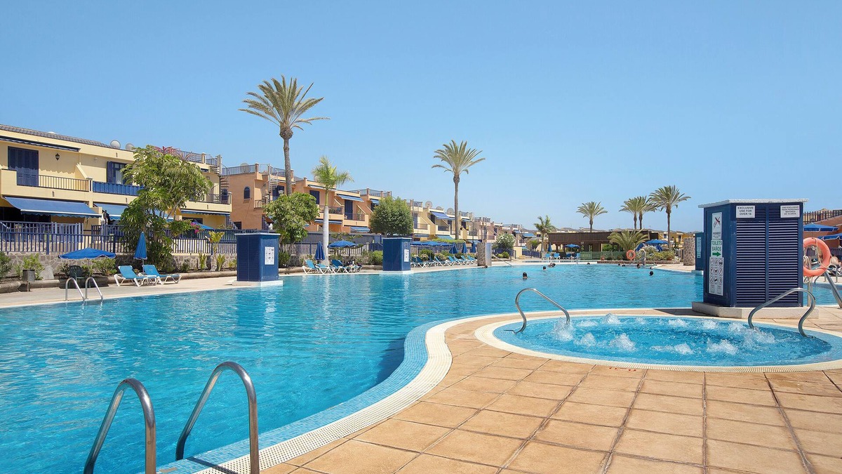 Costa Meloneras Villa | Holiday Home "Villa Bahia Meloneras" with free airport shuttle and parking