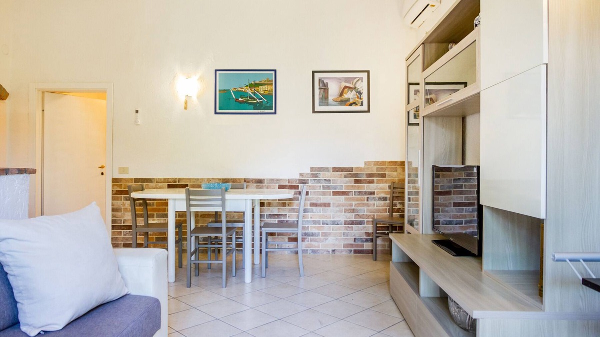 Pian di Rocca House | Holiday Home "Palmiro" with Shared Garden & Wi-Fi