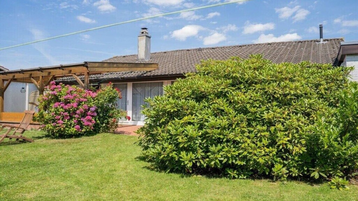 Busumer Deichhausen House | Holiday apartment with 3 bedrooms