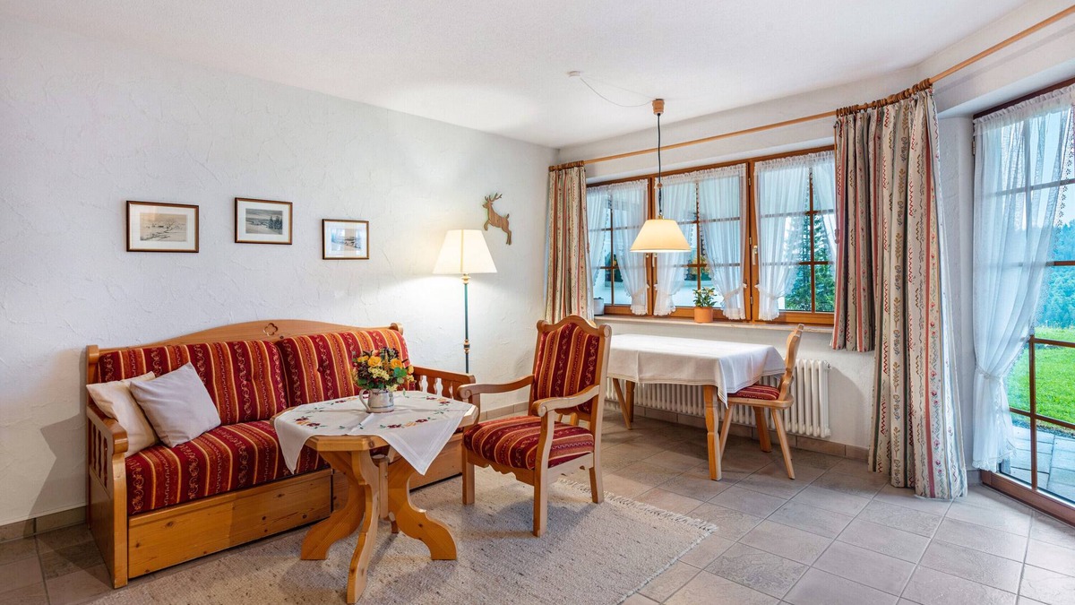 Feldberg Apartment | Holiday Apartment 'Type B Apartment 2' with Mountain View, Shared Terrace and Wi-Fi