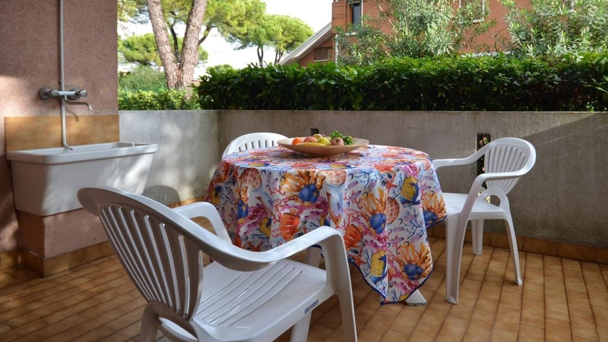 Lignano Pineta Apartment | Holiday apartment with shared pool in Lignano