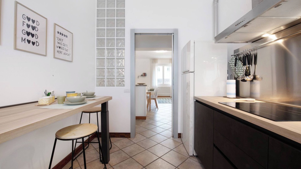 Mandello del Lario Apartment | Holiday Apartment "Maddy's House" with Wi-Fi & Air Conditioning