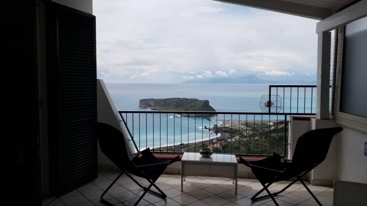 San Nicola Arcella Apartment | Holiday apartment Guardia Piemontese for 1 - 6 persons with 2 bedrooms - Row house