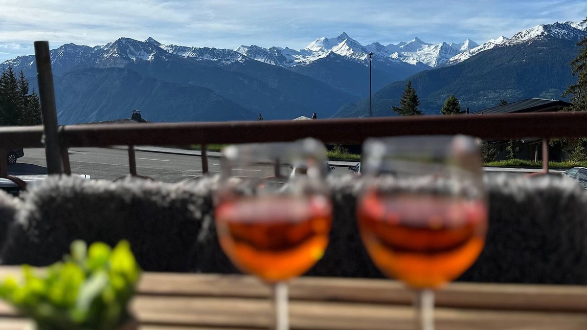 Randogne Apartment | Holiday apartment Crans-Montana (Ort) for 1 - 6 persons with 2 bedrooms - Holiday apartment in one o