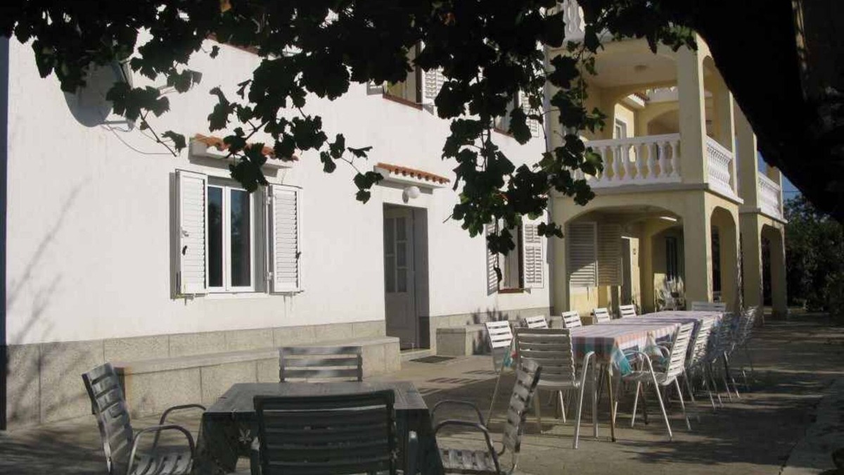 Rab Town Apartment | Holiday apartment with terrace