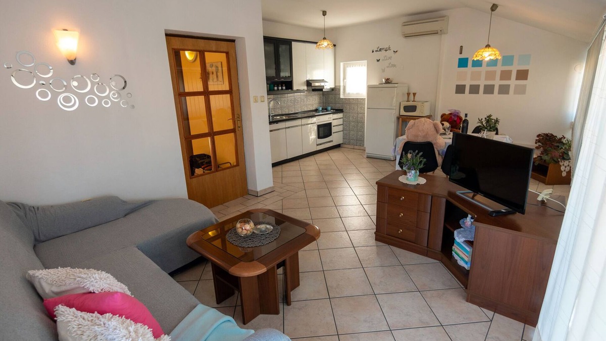 Rab Town Apartment | Holiday apartment mit Klimaanlage und Meerblick