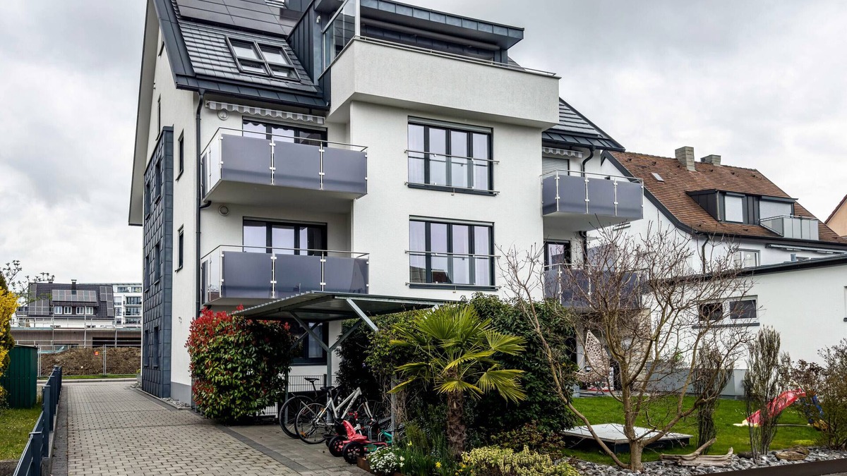 Fischbach Apartment | Holiday Apartment "Drossel" with Balcony & Wi-Fi