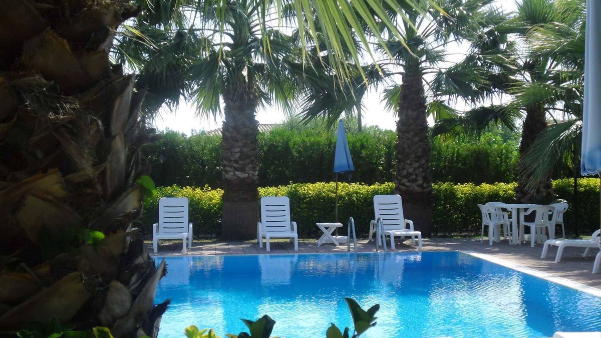Ascea Apartment | Holiday apartment with air conditioning and pool