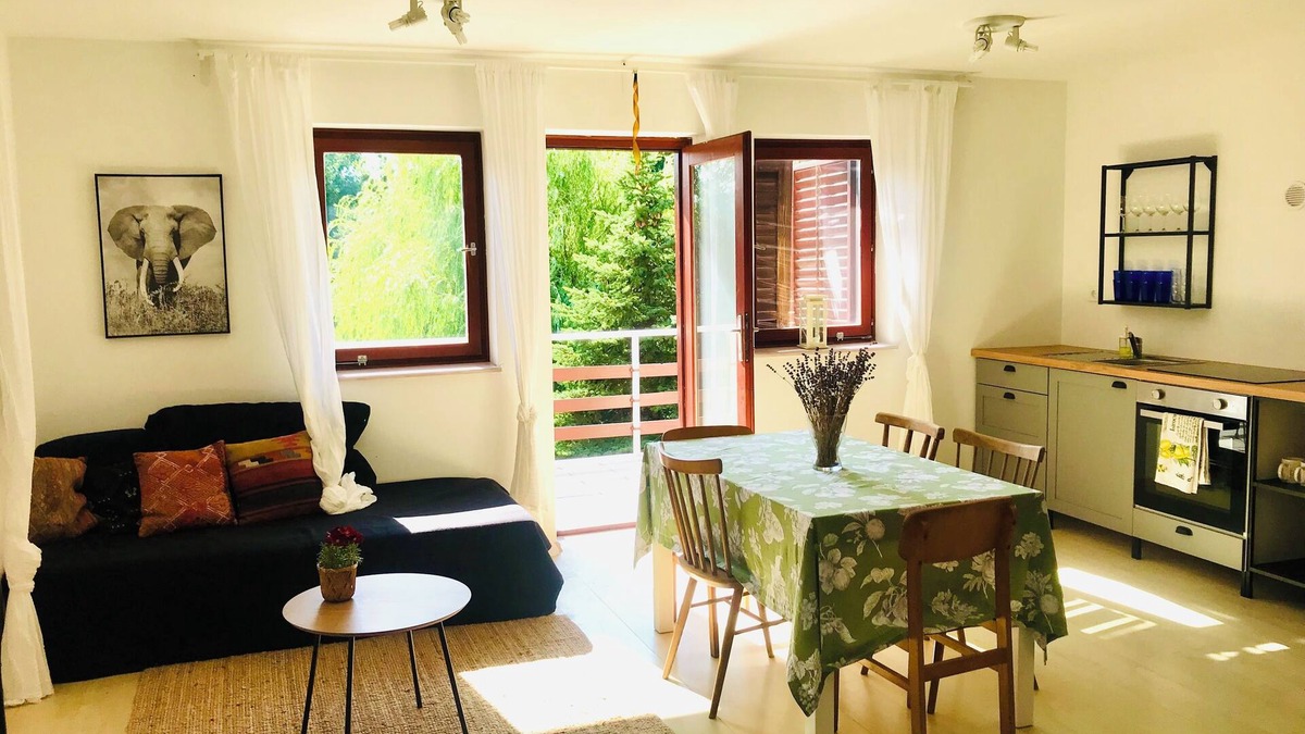 Badacsonytomaj House | Holiday apartment in quiet location close to Lake Balaton.