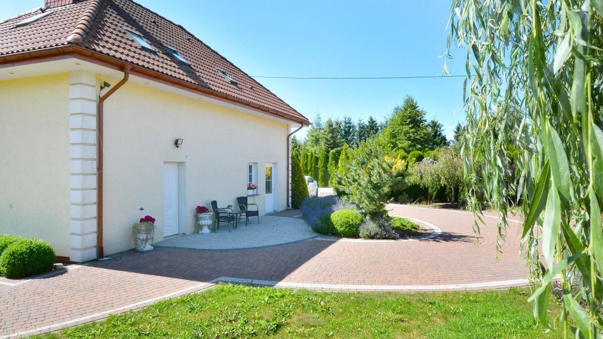 Darlowo Apartment | Holiday apartment, 3 bedrooms, garden, Słowino