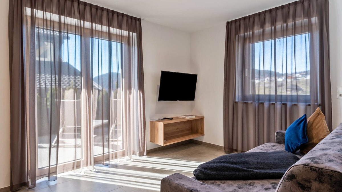San Genesio Atesino Apartment | Holiday Apartment "Aster Moments Apt Moritz" with Terrace & Wi-Fi