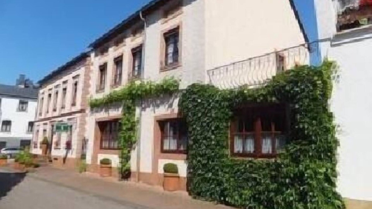 Minheim Apartment | holiday apartment/apt. for 4 guests with 75m² in Minheim (180898)