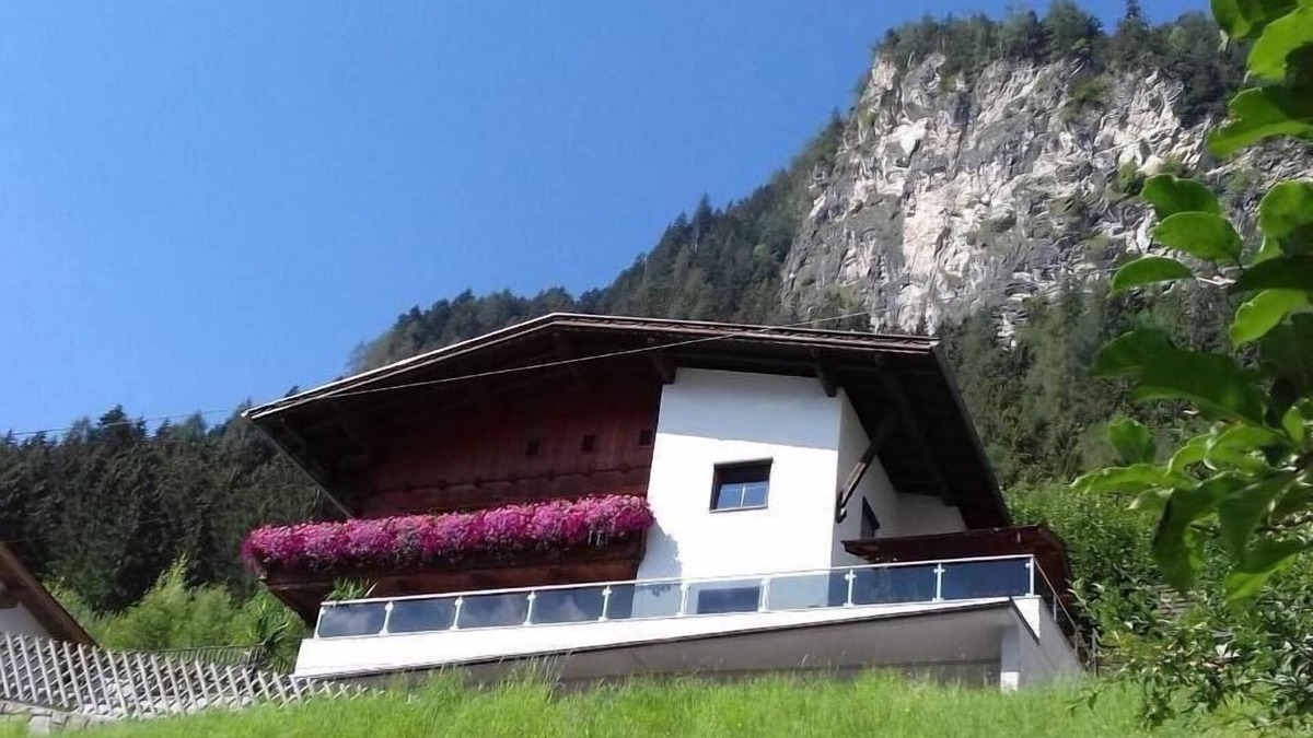 Hoarberg Apartment | Holiday apartment Mayrhofen (Ort) for 1 - 4 persons with 2 bedrooms - Holiday apartment
