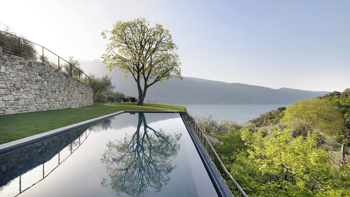 Tignale Apartment | Holiday Apartment "Ca' Scaì Agrifugium Elià" with Lake View, Shared Pool and Wi-Fi