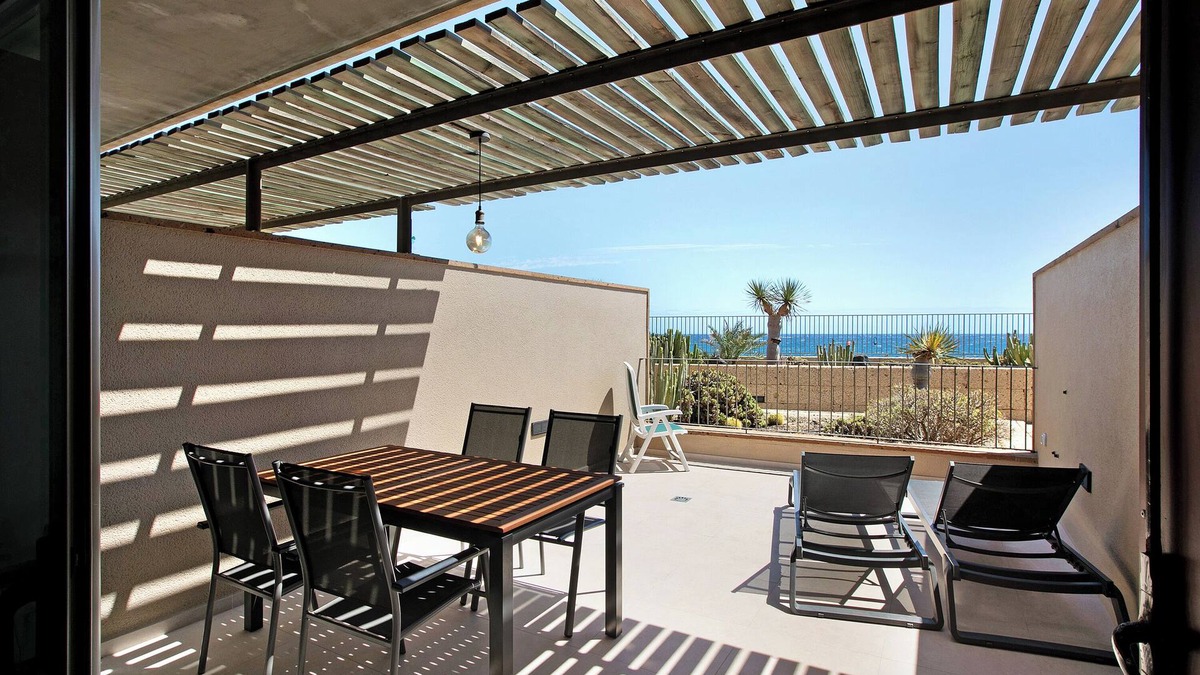 El Medano Apartment | Holiday Apartment 'Casa Médano 5 By Médano Rentals' with Sea View, Private Terrace