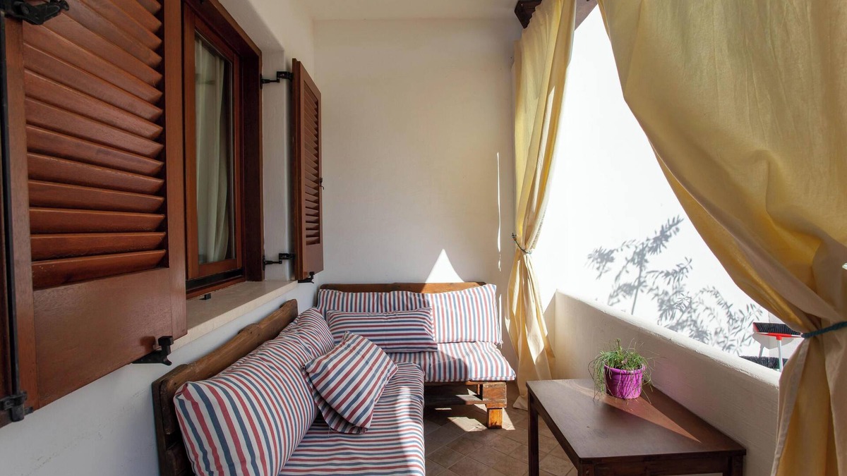 Orosei Apartment | Holiday Apartment "Casa Antonella" with Garden, Balcony & Air Conditioning