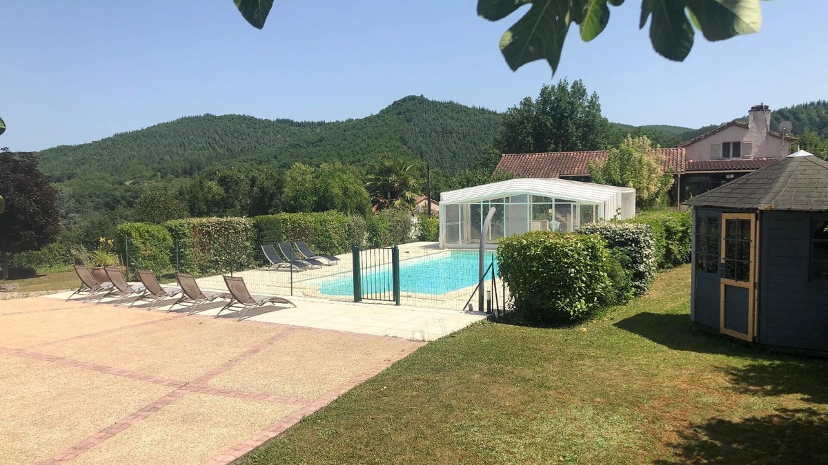 Saint-Gery Apartment | Holiday apartment Conduché for 1 - 10 persons with 4 bedrooms - Row house