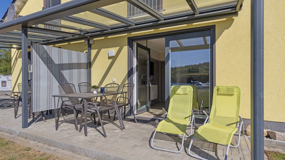 Joachimsthal Apartment | Holiday Apartment 1 with Shared Garden and Wi-Fi