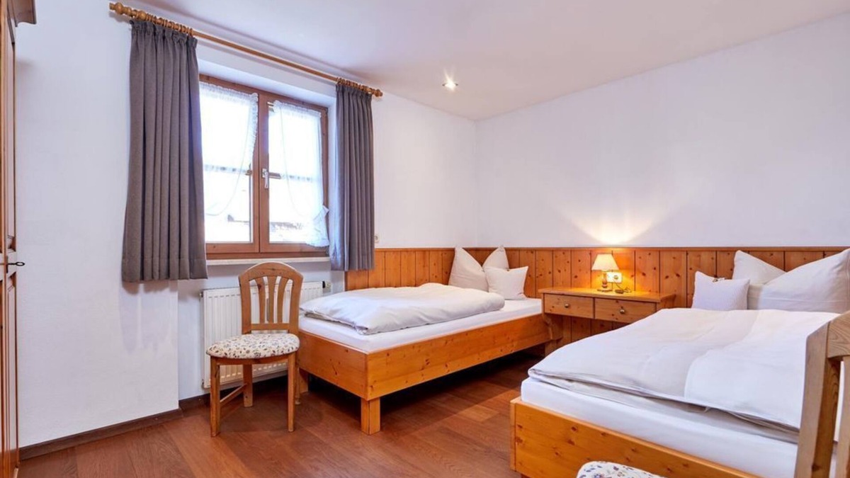 Oberammergau Apartment | Holiday apartment BergWelt (2 bedrooms) - Apartments Christiane Knöpfle