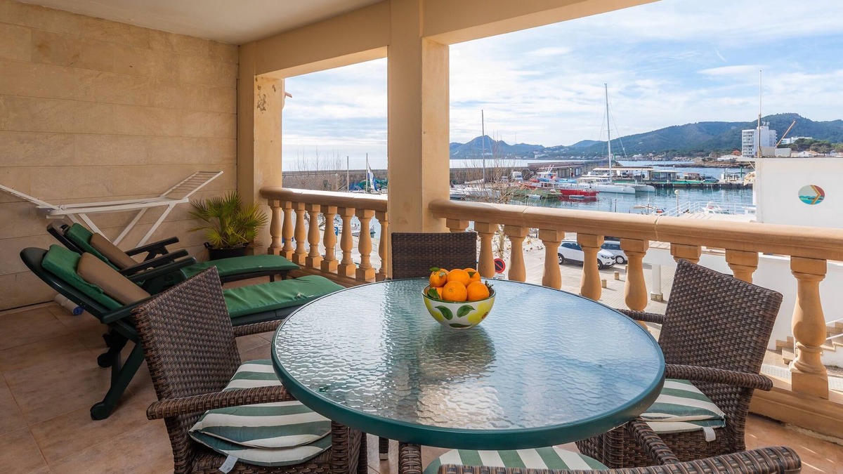 Es Pelats Apartment | Holiday "Apartment Maritim" with Sea View, Mountain View, Wi-Fi & Terrace