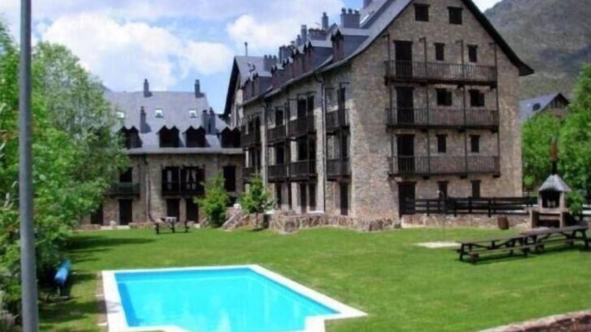 Pla de l'Ermita Apartment | Holiday apartment Caldes de Boi for 1 - 4 persons with 1 bedroom - Holiday apartment in one or multi