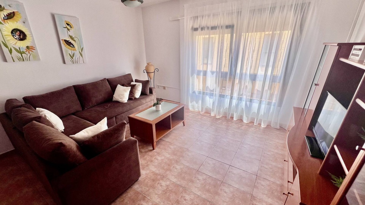 Gran Tarajal Apartment | Holiday Apartment "Las Palmeras" with Wi-Fi & Air Conditioning