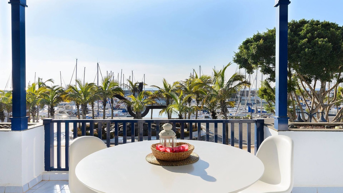 Puerto Calero Apartment | Holiday Apartment "Vistagua" with Beautiful Decor and Spacious Terrace with Ocean View