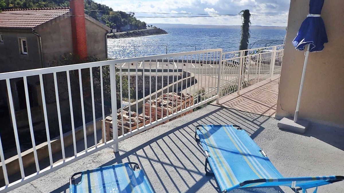 Susica Apartment | Holiday apartment for 6 people with sea view