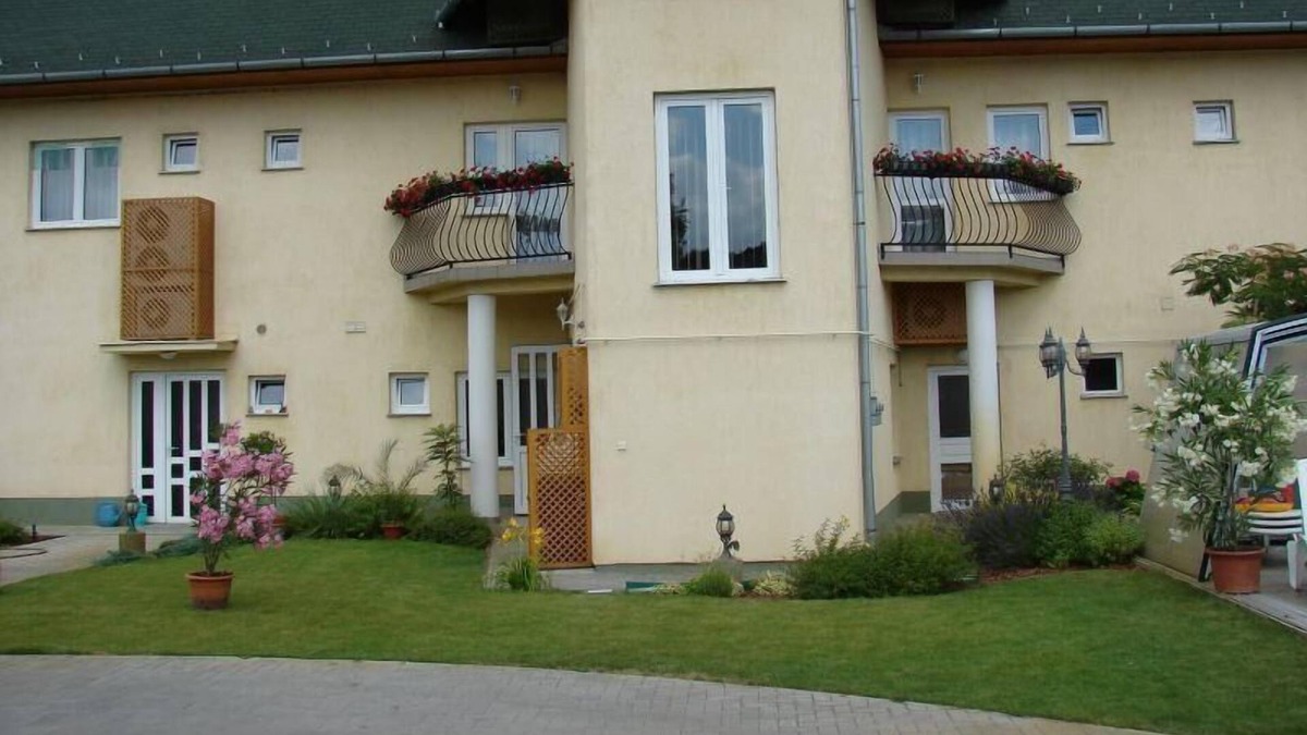Fonyod Apartment | Holiday apartment Fonyód for 1 - 6 persons with 3 bedrooms - Holiday apartment