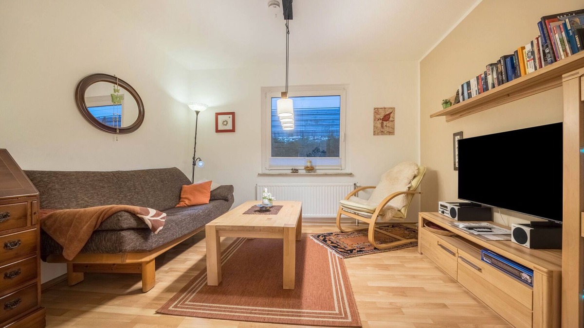 Ledeburg Apartment | Holiday Apartment 'Gästeapartment Hannover' with Shared Garden and Wi-Fi