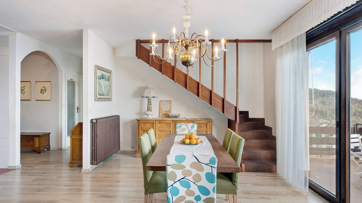 Premeno Apartment | Holiday Apartment "Gran Vista" with Lake View, Private Terrace & Wi-Fi