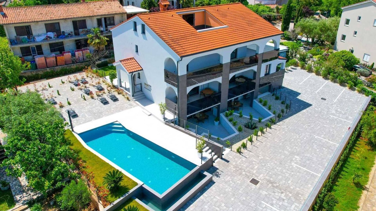 Zidarici Apartment | Holiday apartment II. in Villa Calma Apartments with shared Pool
