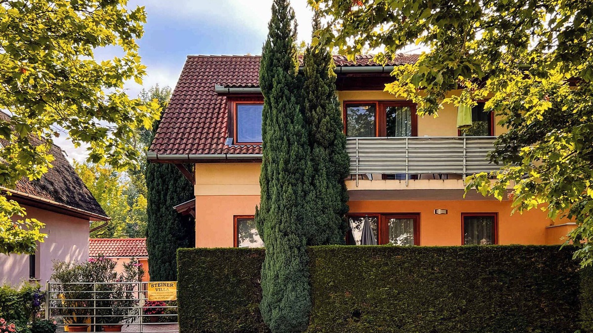 Balatonboglar Apartment | Holiday apartment only 30 meters from the beach