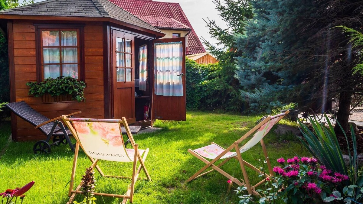 Lomnica House | Holiday Apartment in Mysłakowice with Terrace, Garden and Barbecue