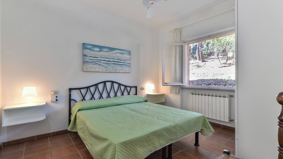 Procchio Apartment | Holiday Apartment 'Il Papavero' with Wi-Fi