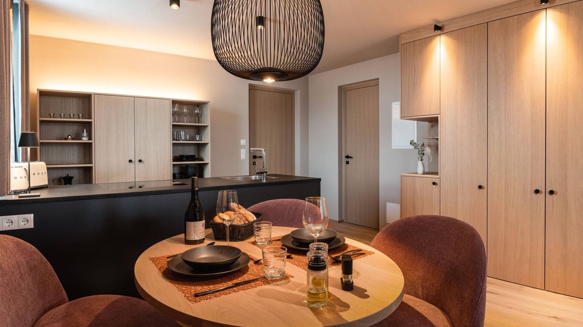 Sesto Apartment | Holiday Apartment in a Hotel 'Apartment Harmony' with Mountain View, Shared Garden and Wi-Fi