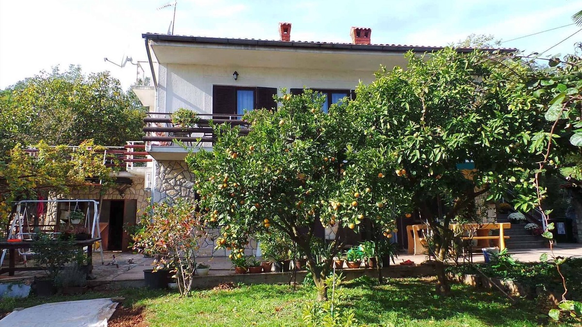 Opric Apartment | Holiday apartment in a quiet location with large terrace