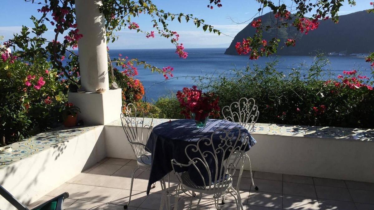 Canneto Apartment | Holiday apartment Lipari (Stadt) for 1 - 4 persons with 2 bedrooms - Row house