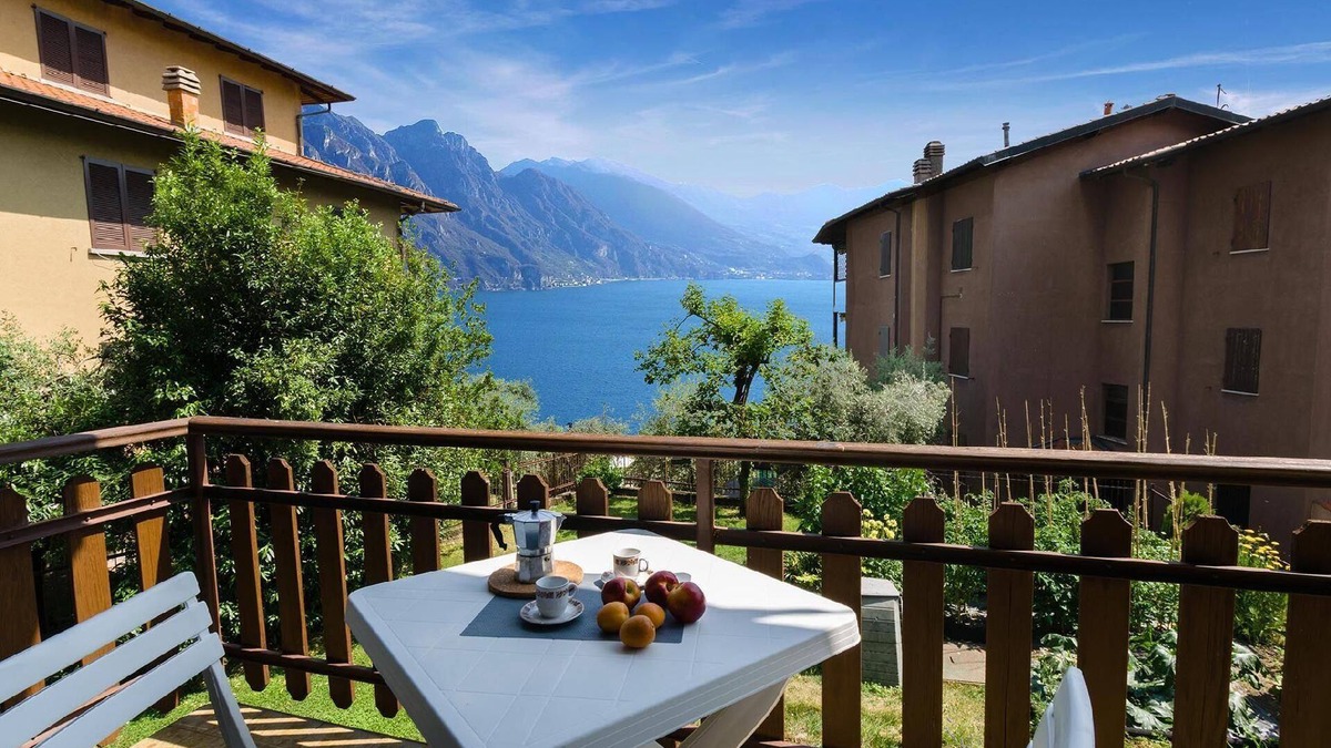 Zorzino Apartment | Holiday apartment Riva di Solto for 1 - 4 persons with 2 bedrooms - Holiday apartment in one or mult