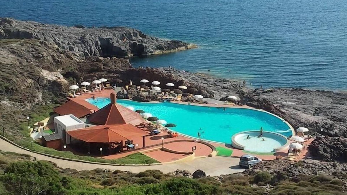 Sant'Antioco Apartment | Holiday apartment Sant'Antioco for 2 - 3 persons - Row house
